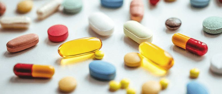 «صناعة المرض».. الدواء فيه سم قاتل!