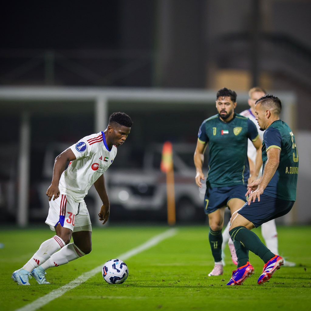 الامارات | كامارا ينقذ الشارقة من مطب خورفكان