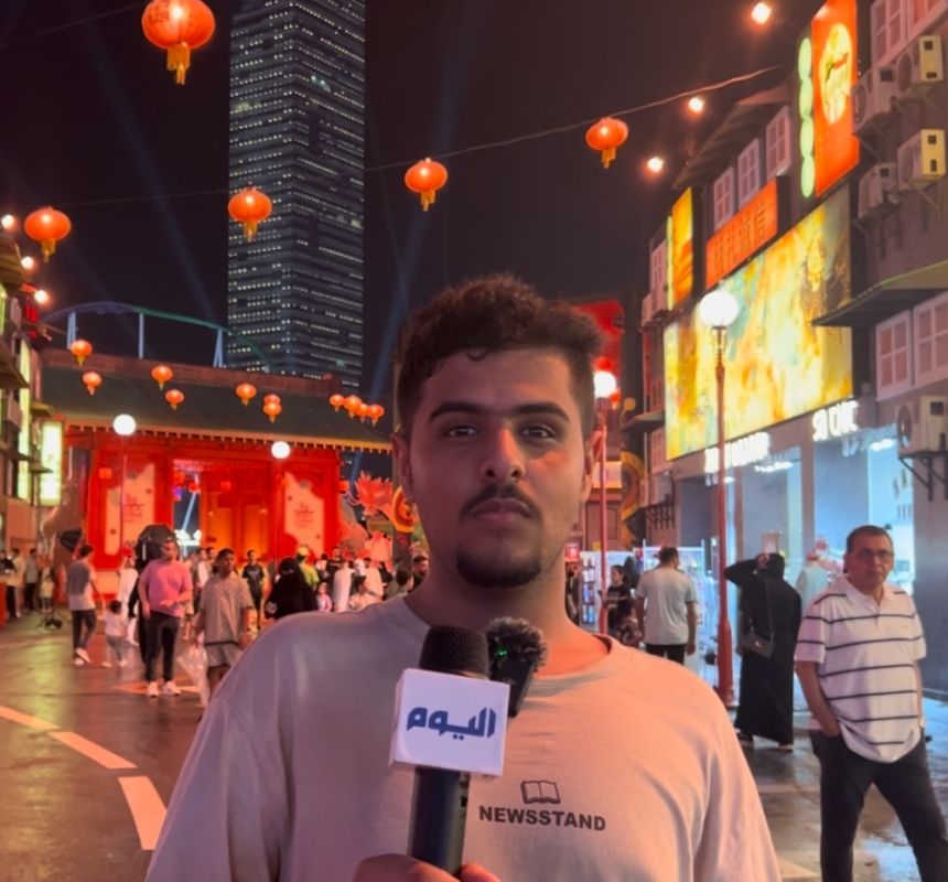 استعداد نفسي.. "اليوم" ترصد مشاعر الأسر والطلاب في موسم جدة قبل بدء العام الدراسي