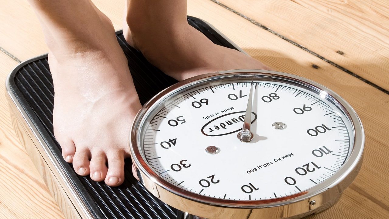 الامارات | 4 أسباب لزيادة الوزن ليس لها علاقة بكثرة تناول الطعام