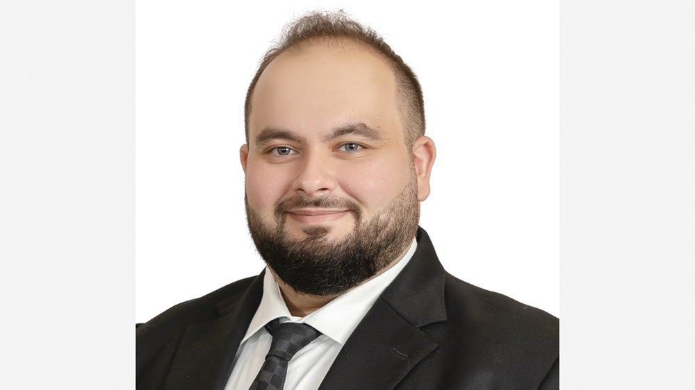 «الهروب من شمس الصيف» يضاعف نقص فيتامين «د»