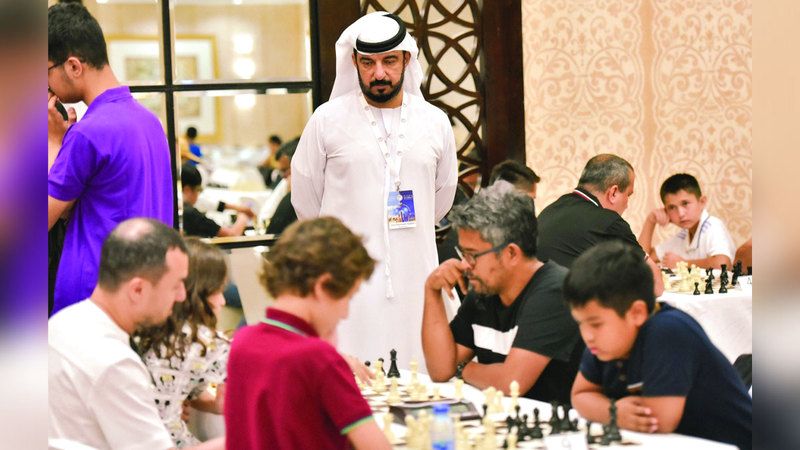 الامارات | عائلة شارما من الهند تتوج بـ «الشطرنج العائلي» في أبوظبي