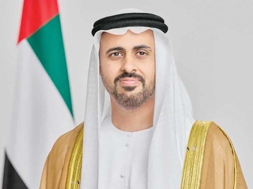 الامارات | ذياب بن محمد بن زايد: الإمارات تثمن الجهود المُخلصة للعاملين في المجالات الإنسانية المختلفة