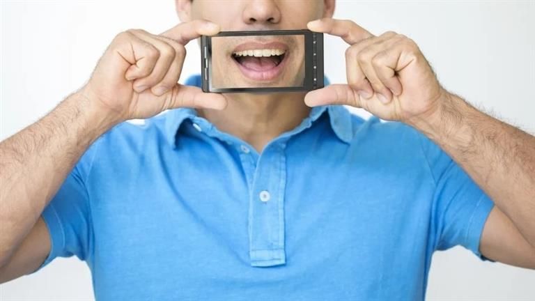 دراسة تكشف .. قراءة الشفاه تنشط المناطق السمعية في الدماغ