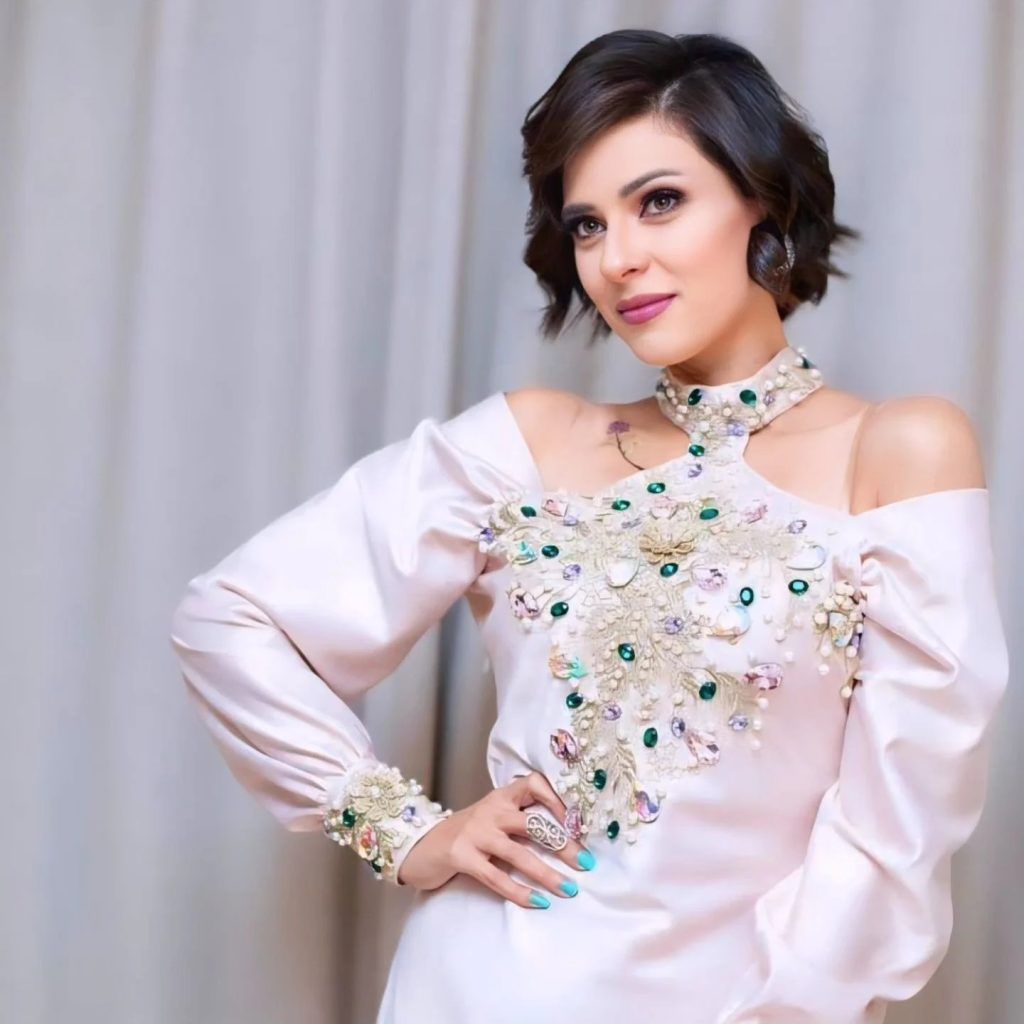 فنانة شهيرة تكشف حقيقة عودة حنان ترك إلى التمثيل