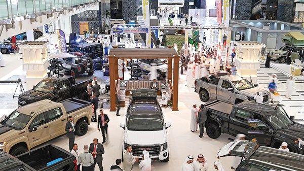 «الصيد والفروسية» يحتفي بالتراث الثقافي الإماراتي