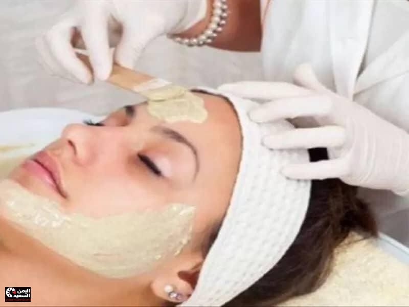 “احصلي على بياض خيالي” لبان الدكر الحل السحري لجميع مشاكل البشرة