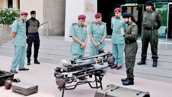 شرطة رأس الخيمة تضم طائرة درون حديثة