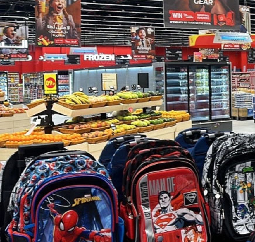 الامارات | انطلاق عروض "العودة للمدارس" في الشارقة بتخفيضات تصل إلى 80%