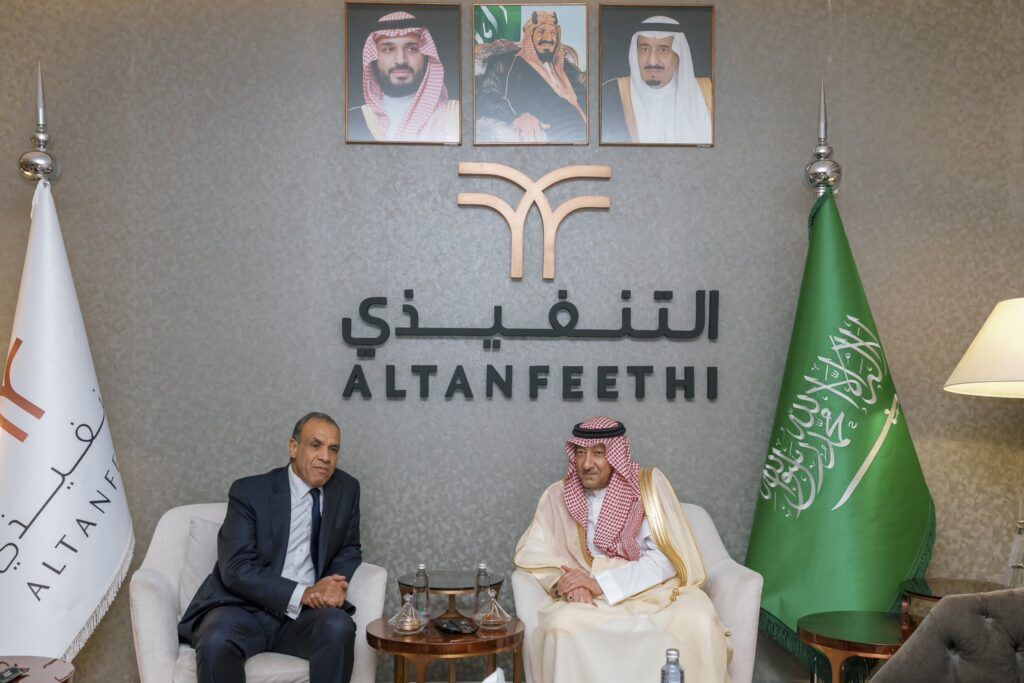 السعودية | وزير خارجية جمهورية مصر العربية يصل الرياض في زيارة رسمية للمملكة