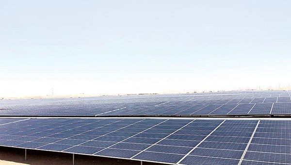 أستراليا تقر بناء أكبر محطة للطاقة الشمسية في العالم