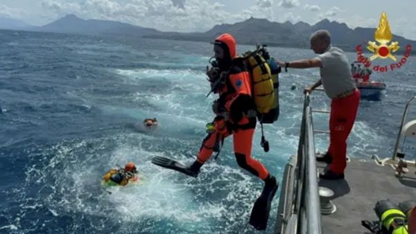 العثور على جثتي رائد الأعمال البريطاني وابنته قبالة إيطاليا