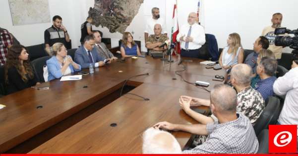 الأبيض التقى محافظ الشمال ولجنة إدارة الكوارث والمستشفيات وبحثوا خطة إيواء النازحين وضمان خدمتهم