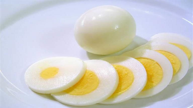 تأثير تناول بيضتين مسلوقتين يوميا على صحة الكبد.. مفاجأة صادمة