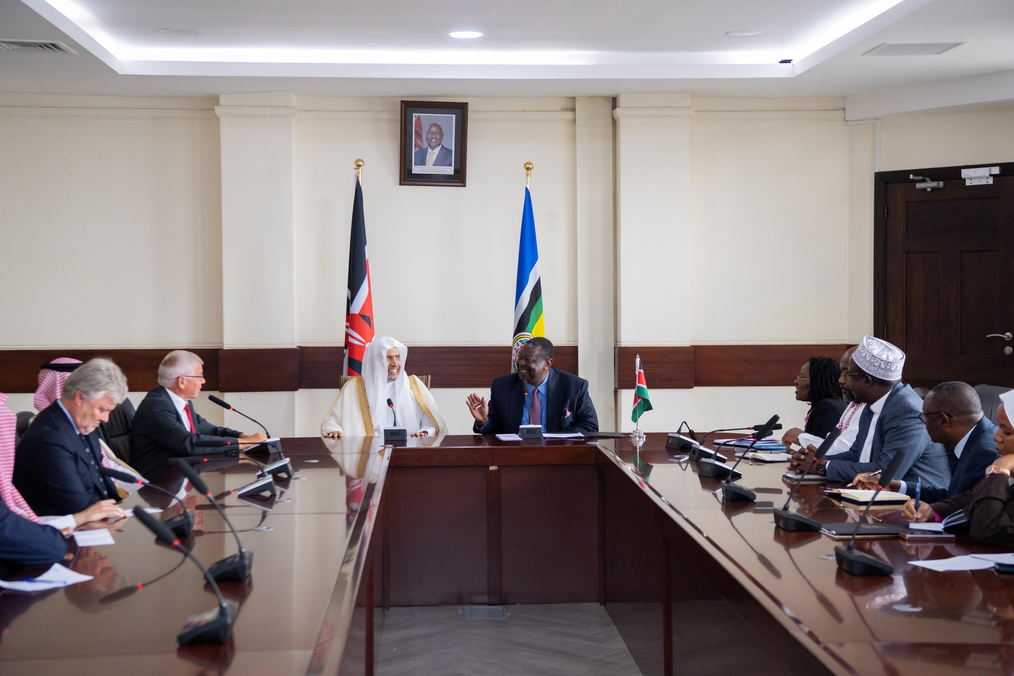 الأمين العام لرابطة العالم الإسلامى يُكرِّم الفائزين بمسابقة النُّخبة للقراءات العشر