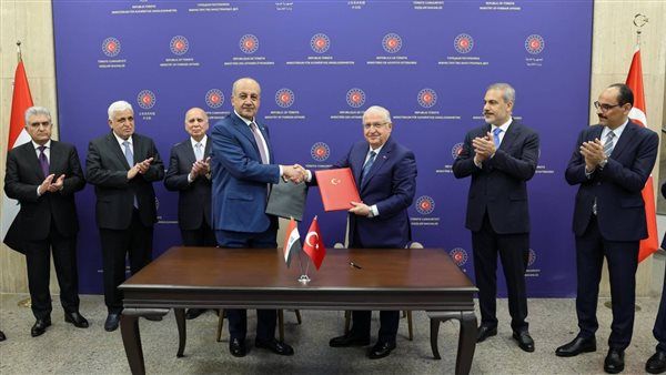 تركيا تنفي إنهاء الوجود العسكري في العراق