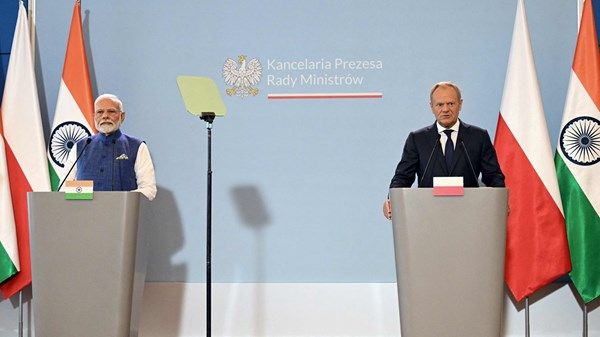 مودي يدعو إلى "الحوار والدبلوماسية" لحل الخلافات