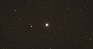 تكنولوجيا: شاهد.. العلماء يجمعون صورًا عالية الدقة لنجم الشمال للمرة الأولى