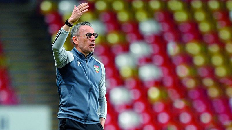 الامارات | بينتو يشكّل فريق عمل لرصد أداء اللاعبين في الدوري