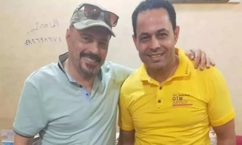 عمرو عبد الجليل يعلق على ضجة صورته مع “الطبيب المزيف”