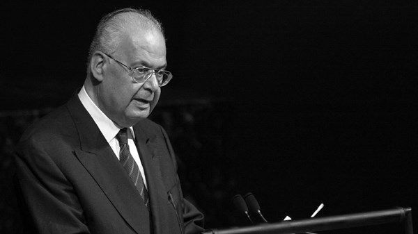 وفاة رئيس الوزراء اللبناني الأسبق سليم الحص عن 94 عاما