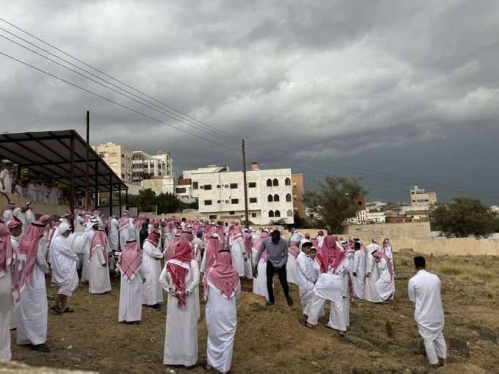 تشييع 5 أشخاص من عائلة واحدة غرقوا بسبب سيول سعيدة الصوالحة