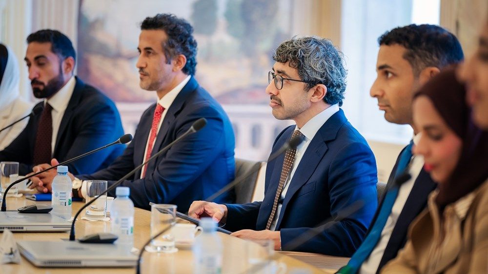 عبدالله بن زايد يبحث مع رئيس وزراء كرواتيا تعزيز التعاون الثنائي