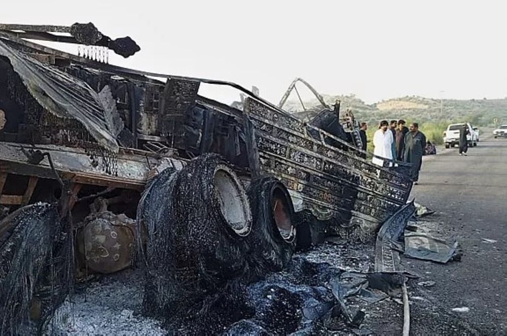 مقتل العشرات بهجومين في باكستان