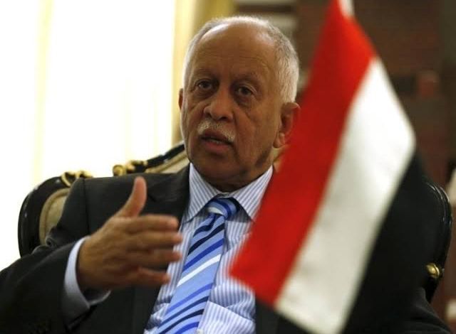 الخليج اليوم .. السفارة اليمنية في باريس تصدر توضيحًا تنفي فيه شائعات قناة يمن شباب