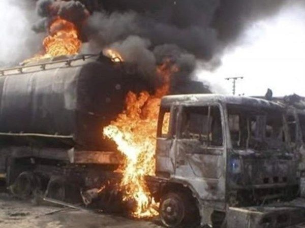 قتيل وجرحى في حريق شاحنات وقود شمالي العراق