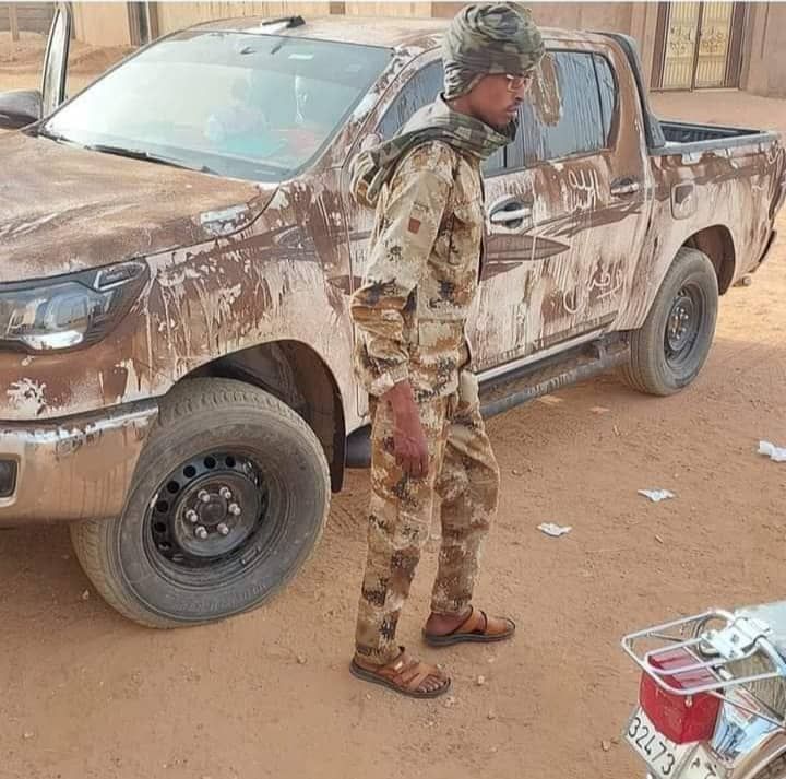 مليشيا الدعم السريع تنهب طوف المواد الغذائية