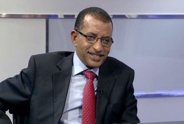 عمر الدقير: إذا أقرت قيادة الحركة الإسلامية بأخطائها فيمكننا النظر بشأن اللقاء بها