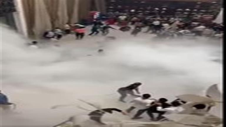 ضرب بالكراسي.. فرح يتحول إلى معركة في بسبب الوجبات