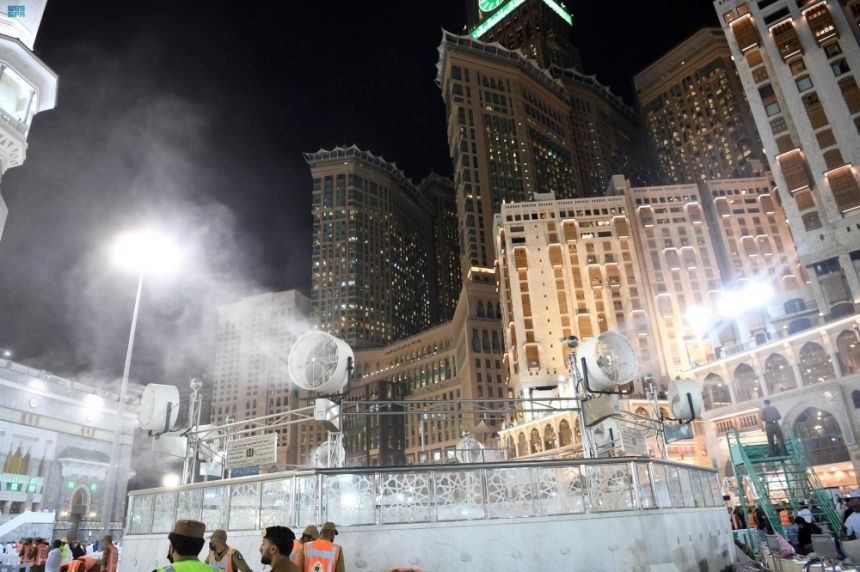 منظومة التبريد داخل المسجد الحرام.. الأكبر في العالم بنسبة تنقية 100%