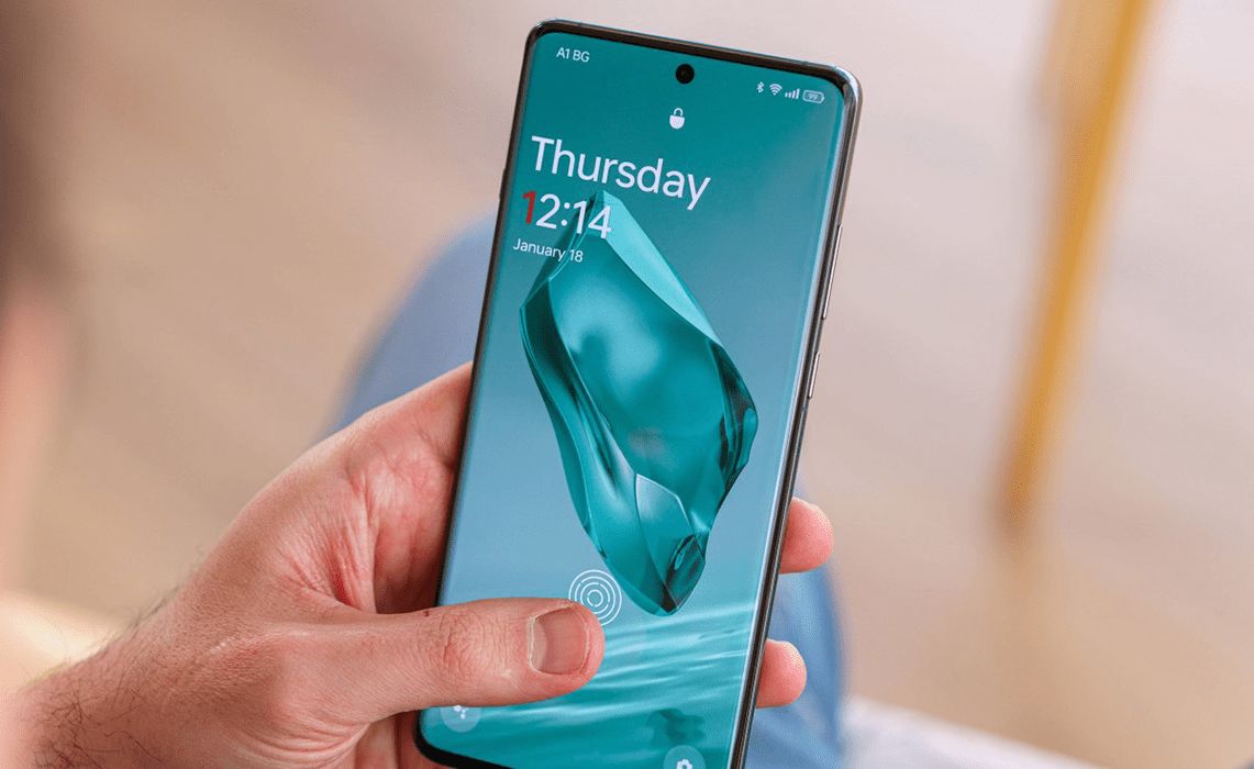 تكنولوجيا: تفاصيل سعة البطارية وقدرة الشحن في هاتف OnePlus 13 المرتقب