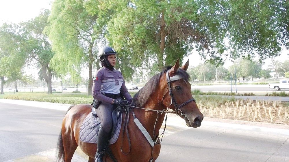 الإماراتية في «شرطة أبوظبي» عطاء مستمر في استدامة الأمن والأمان