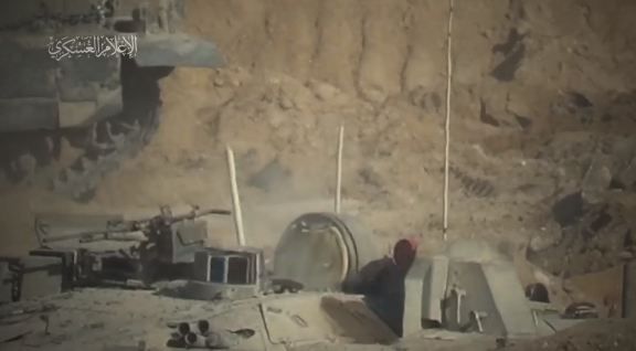 القسام توجه رسائل للاحتلال عبر فيديو بعنوان “أرضي حرام عليك”.. صور