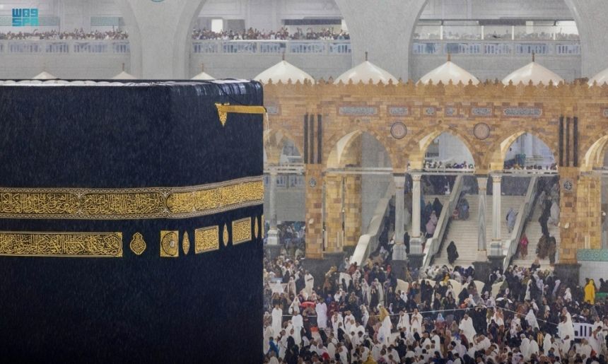 صور| أمطار غزيرة على مكة المكرمة