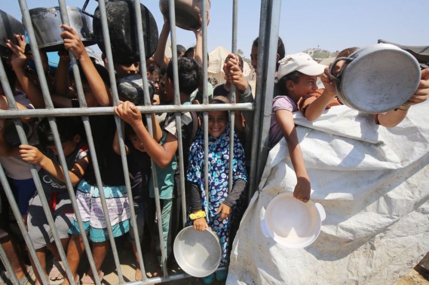 بعد حادث إطلاق نار.. برنامج الأغذية العالمي يعلّق أنشطته في قطاع غزة