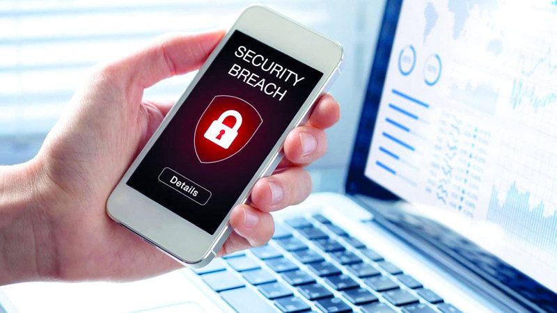 الامارات | محتالون إلكترونيون يستدرجون ضحاياهم بـ «دوام جزئي»