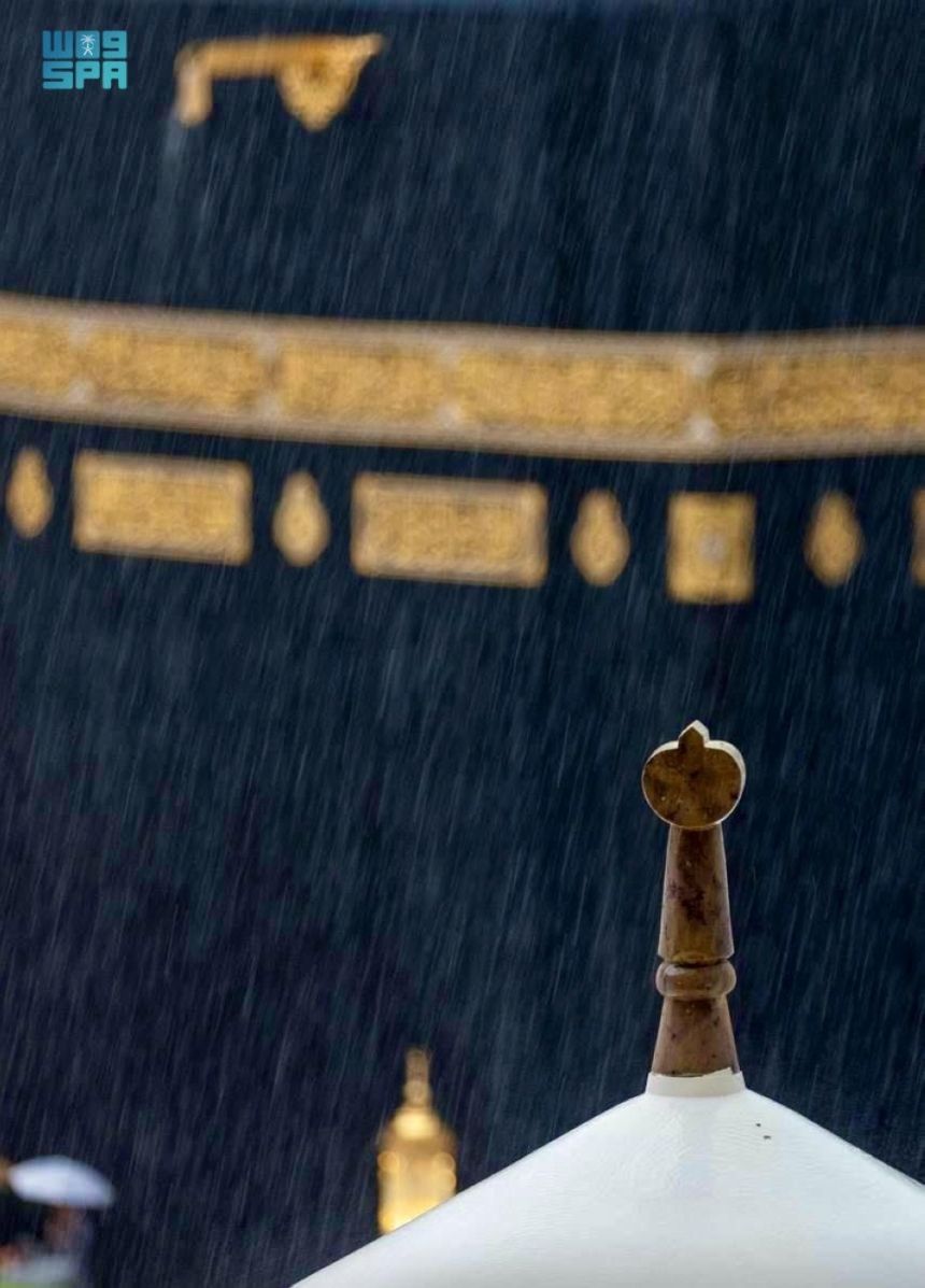 صور| أمطار غزيرة على مكة المكرمة