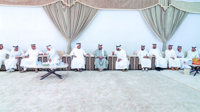 الامارات | سعود بن صقر يقدم واجب العزاء في وفاة موزة بنت عبيد المرّي