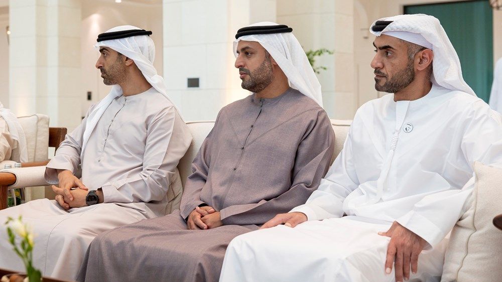 رئيس الدولة يبحث مع رئيس المجلس الأوروبي سبل تعزيز العلاقات بين الإمارات والاتحاد الأوروبي والتطورات في المنطقة