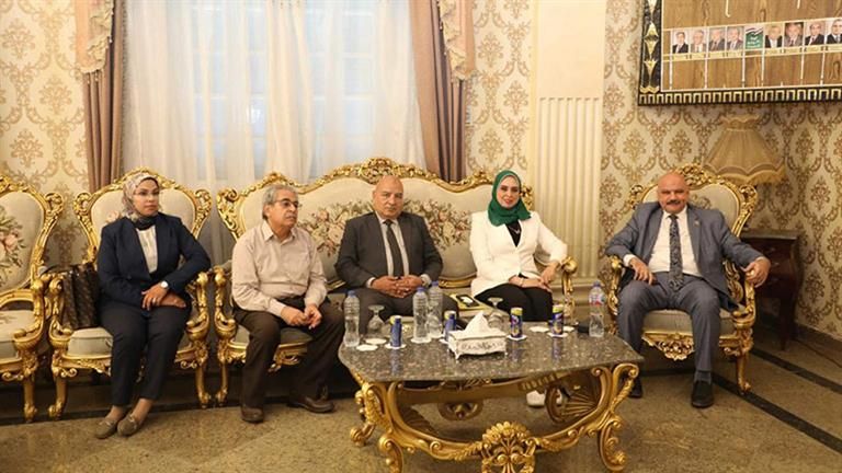 بالصور.. تفاصيل اجتماع محافظ المنيا مع أعضاء مجلسي النواب والشيوخ