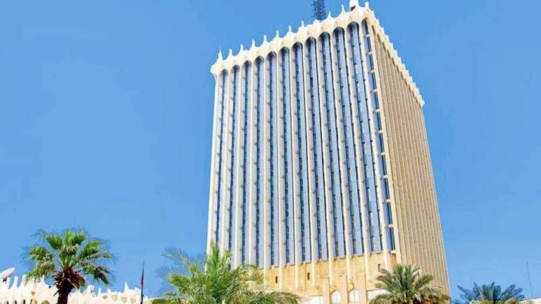 الكويت.. مواجهة تجارة الإقامات والمخالفين