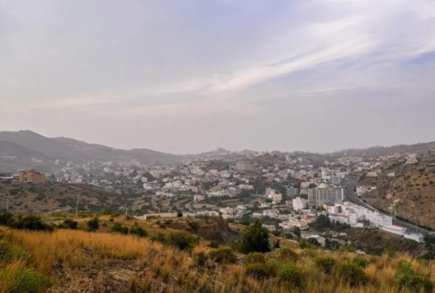 أمطار غزيرة على الباحة وجازان