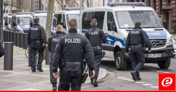 اصابة خمسة أشخاص ثلاثة منهم في حالة خطيرة في حادث طعن على متن حافلة في مدينة زيغن غربي ألمانيا