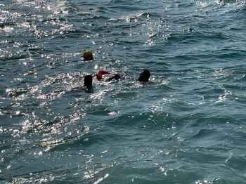 الدفاع المدني: العثور على جثة الغريق في عمشيت وتحذير من ارتياد الشاطىء بسبب ارتفاع الأمواج