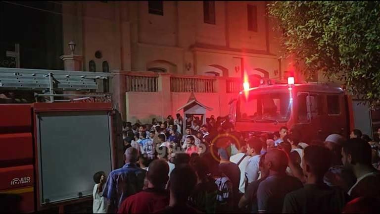 الصور الأولى لآثار حريق مطرانية بني سويف