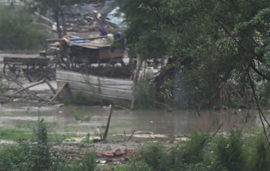 بالصور.. الفيضانات تجتاح العديد من المناطق شمال شرقي الهند